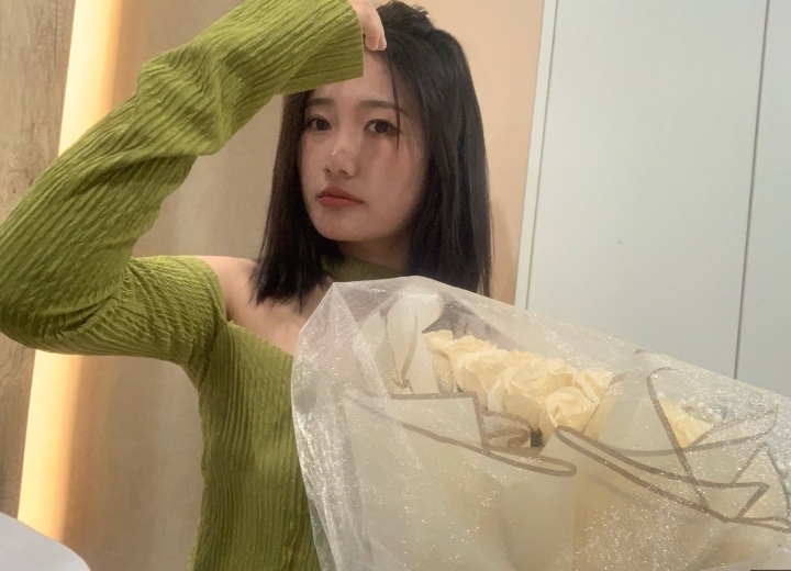 验证身材火辣的甜甜大美女