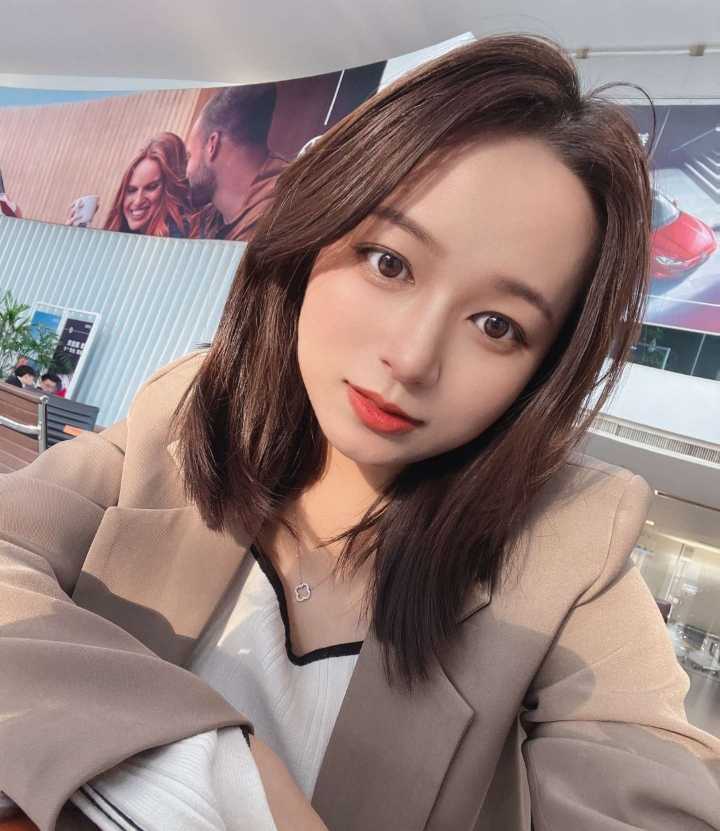 旅游重庆大胸小姐姐体验卡