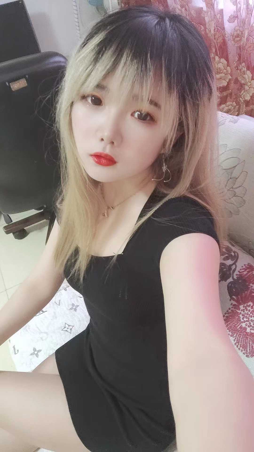 势随便换，性欲居然还挺旺盛