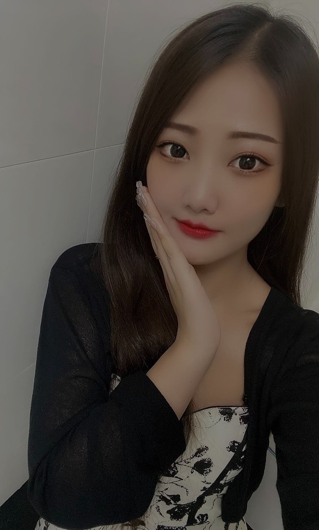 武昌小龙女梦梦