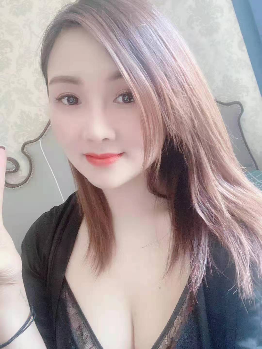 活棒棒哒性价比高的妖娆妹子