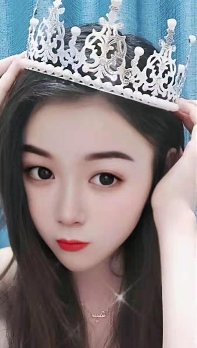 服务好的年轻漂亮妹子