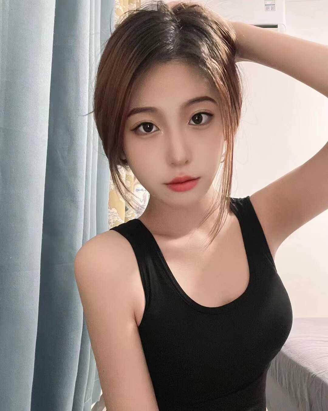 做的时候嘴里吐着sao话，很刺激