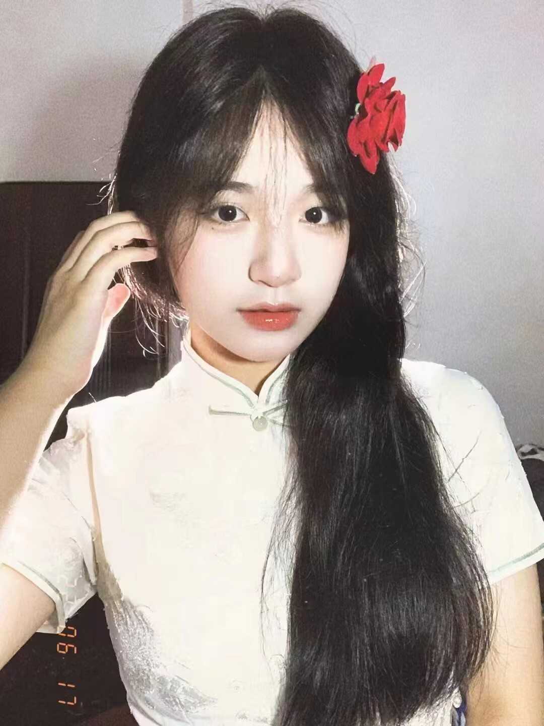 活泼可爱，说话不机车，不催人