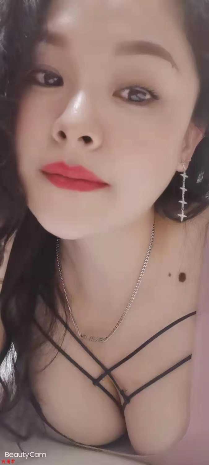 西乡巨乳小美