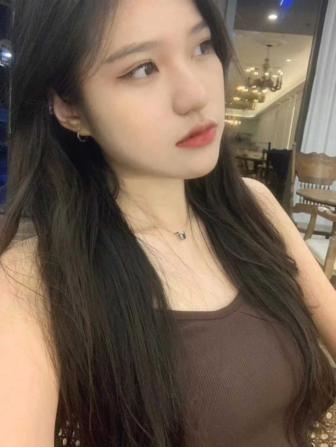 女朋友感觉，甜美，温柔，听话，懂事