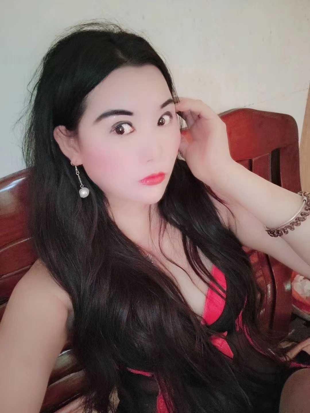 极品丰满很会舔性价比高的内蒙妹子