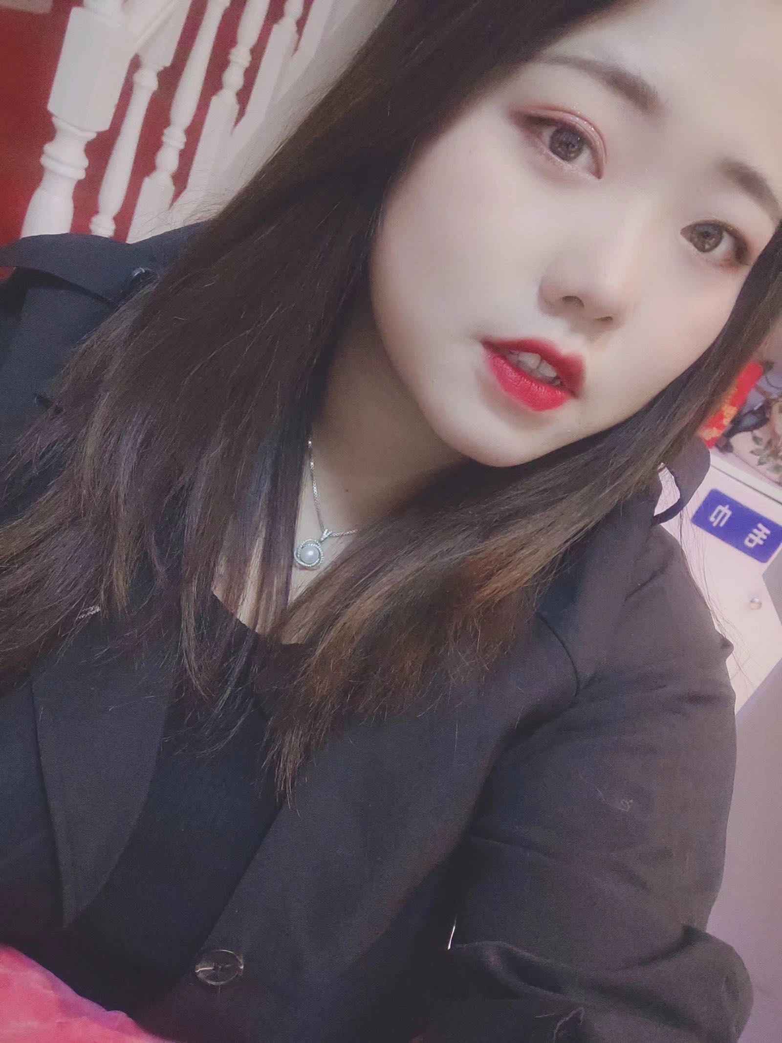 微胖妹子  性价比超高