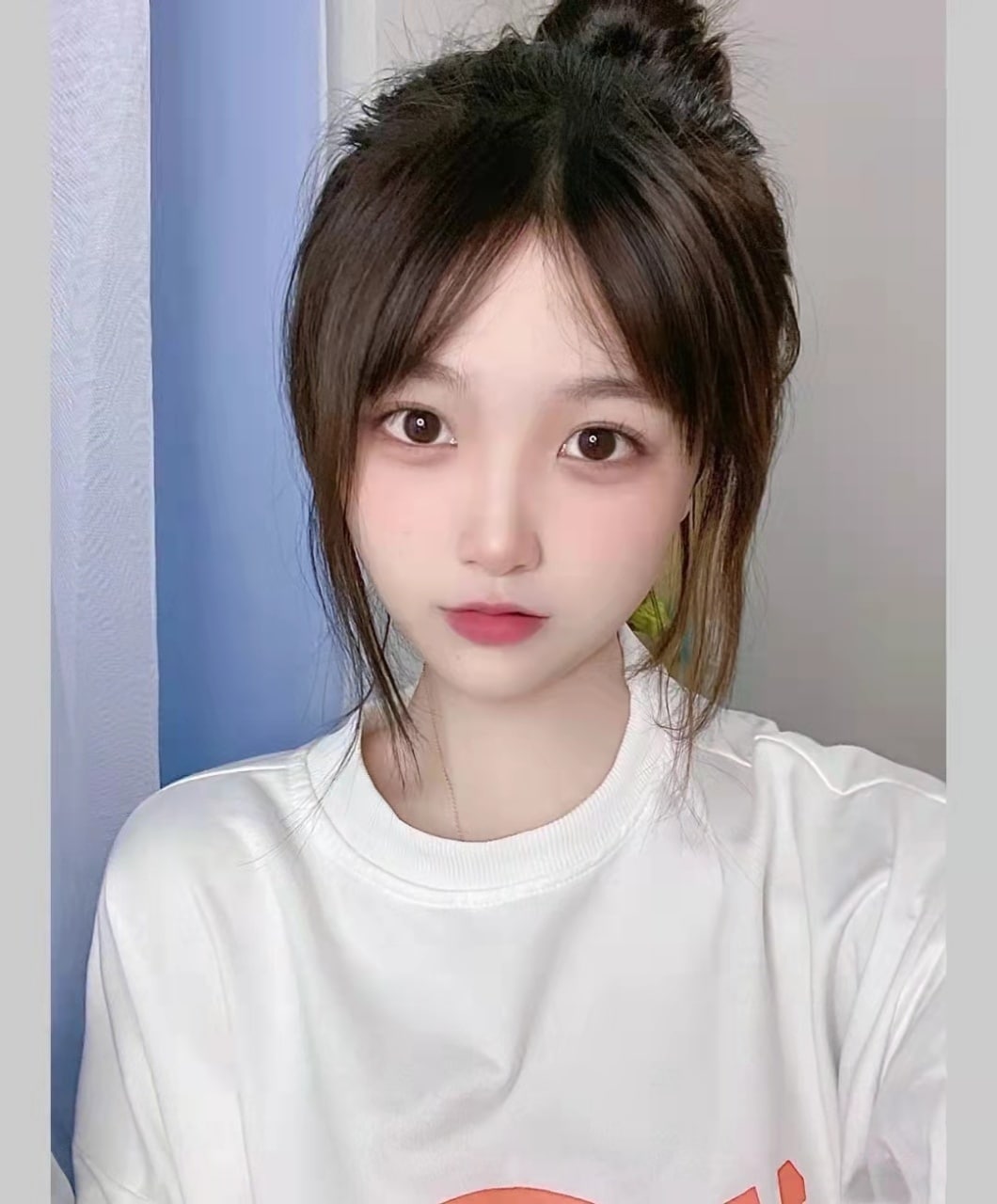 清纯美少女兼职外围