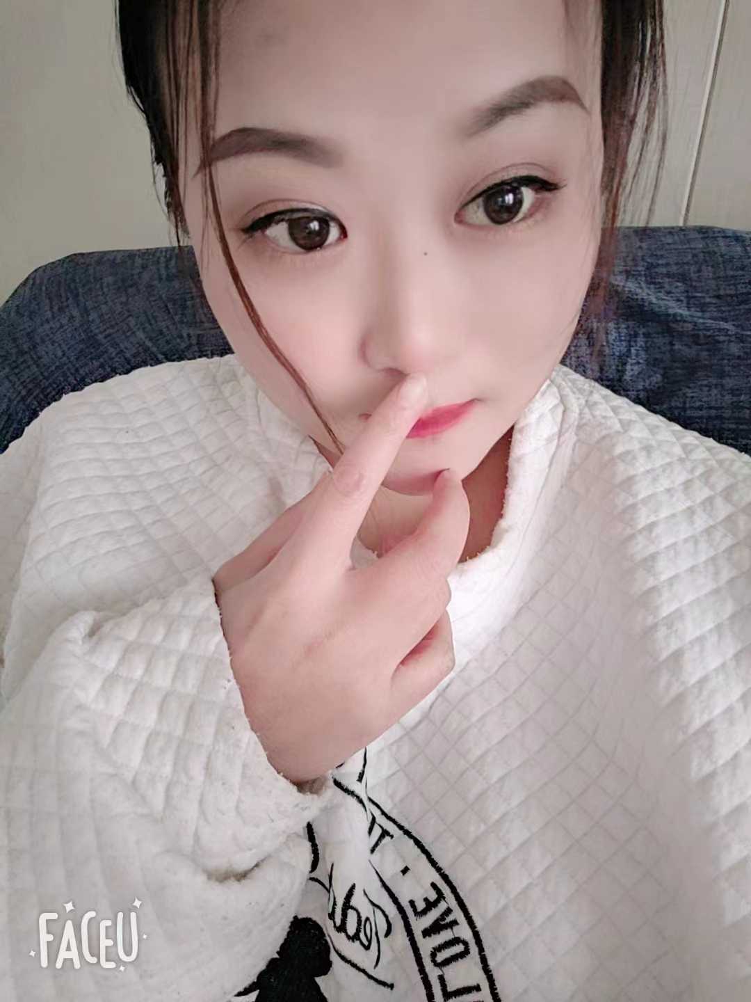 值得体验的f杯丰满会舔会夹的妹子