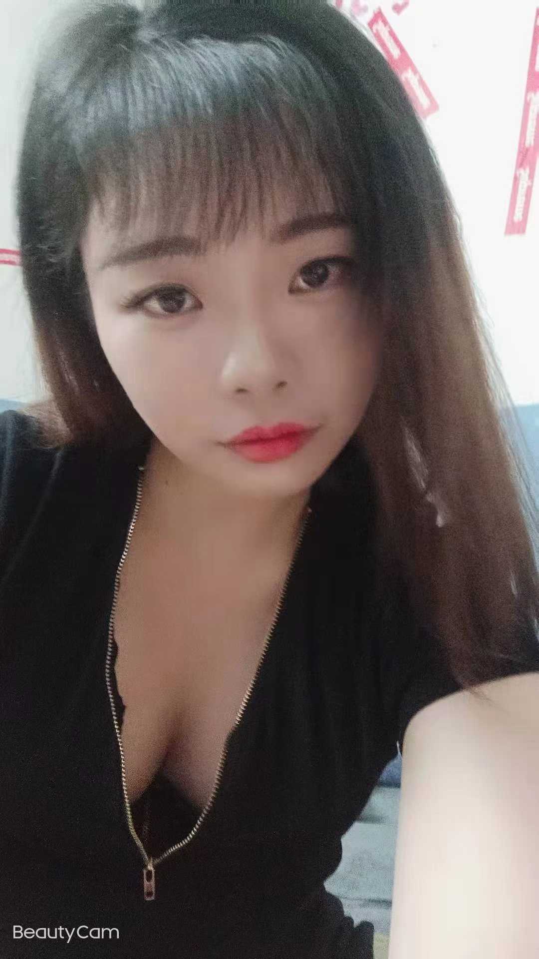 惠城区可以制服玩的小妹