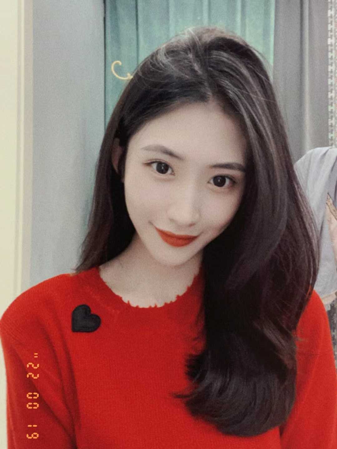 漂亮气质女神身材高挑