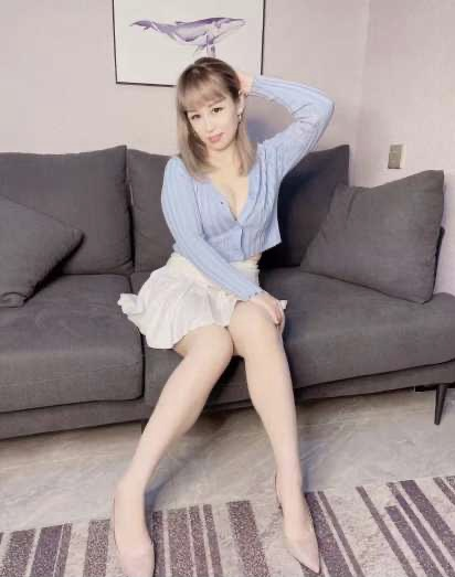 白云极品服务型少妇