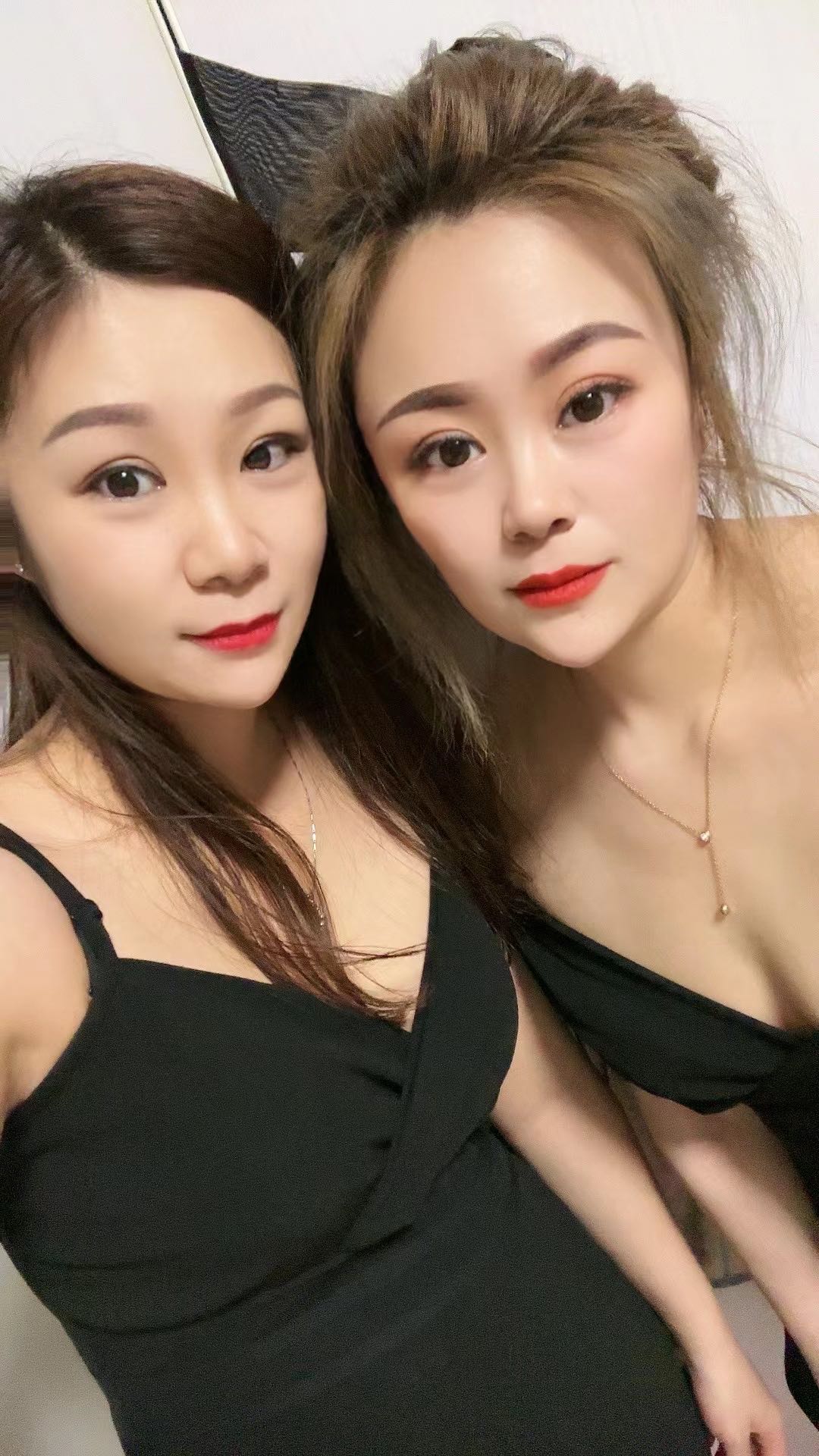 西城区双飞姐妹花