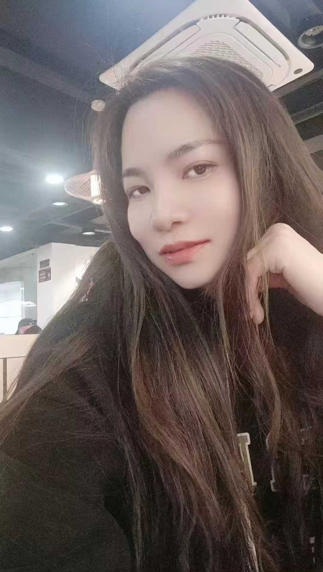 人也很温柔也很会聊天