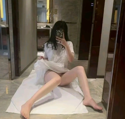 长安萱萱，有意可以加q联系