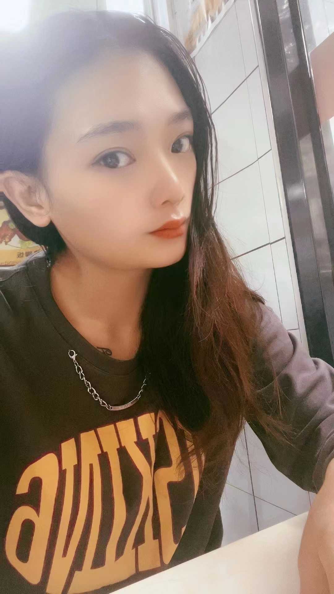 性感火辣很漂亮的小姐姐