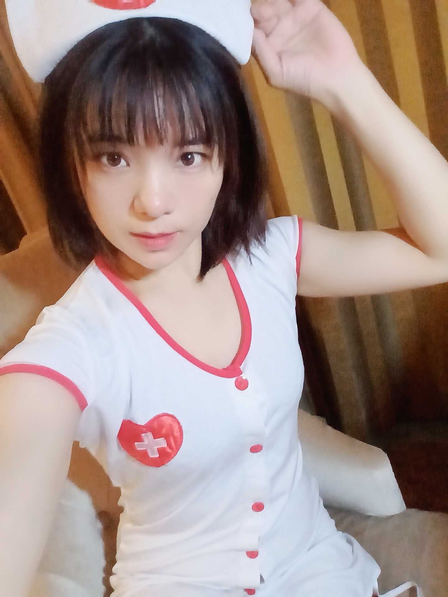 浅浅的笑，轻轻的爱。