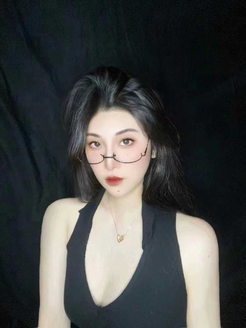 够sao，水多，搞起爽很不错