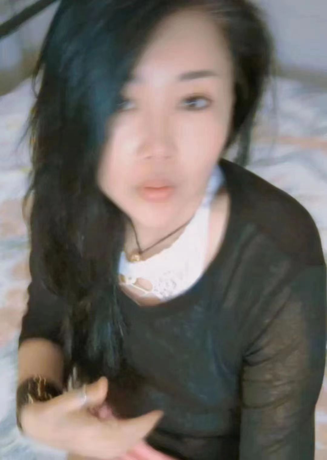 韵味十足的姐姐