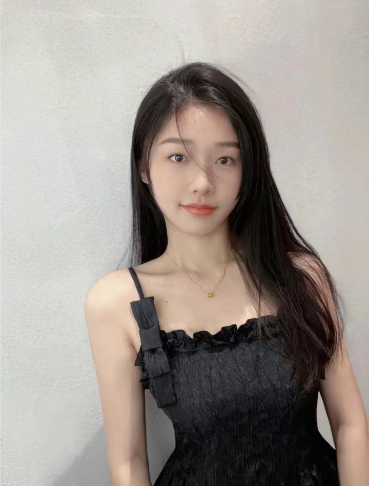 清纯水嫩多汁小姐姐