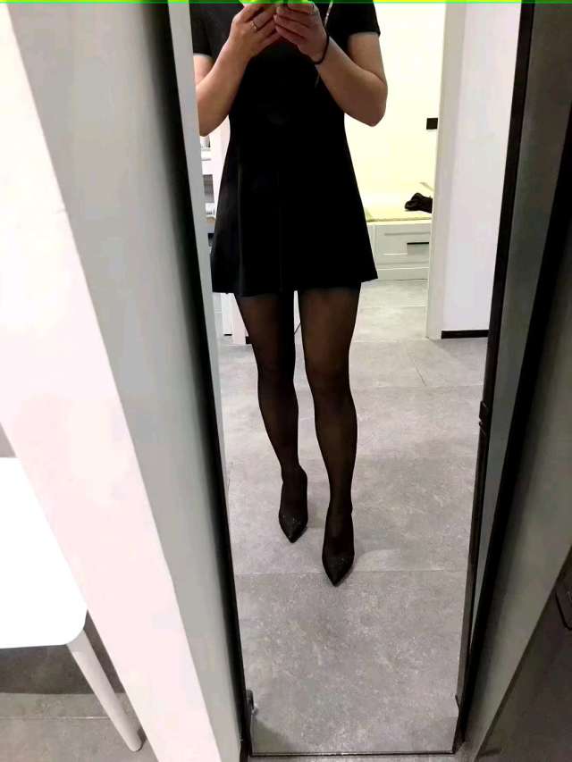 大东区身材苗条少妇