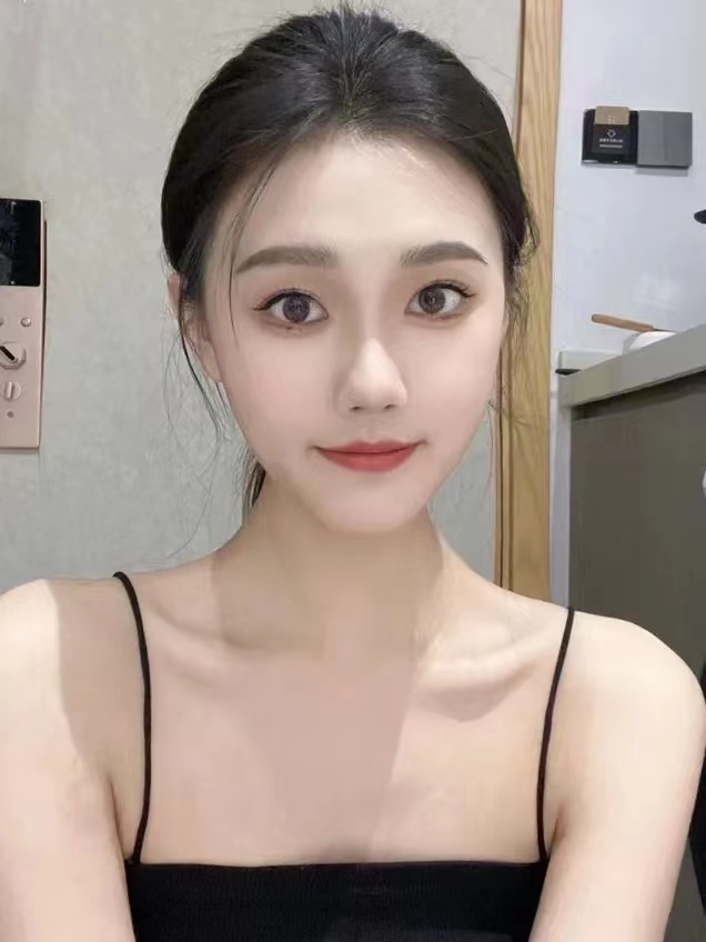 外表清纯，其实很Sao很听话