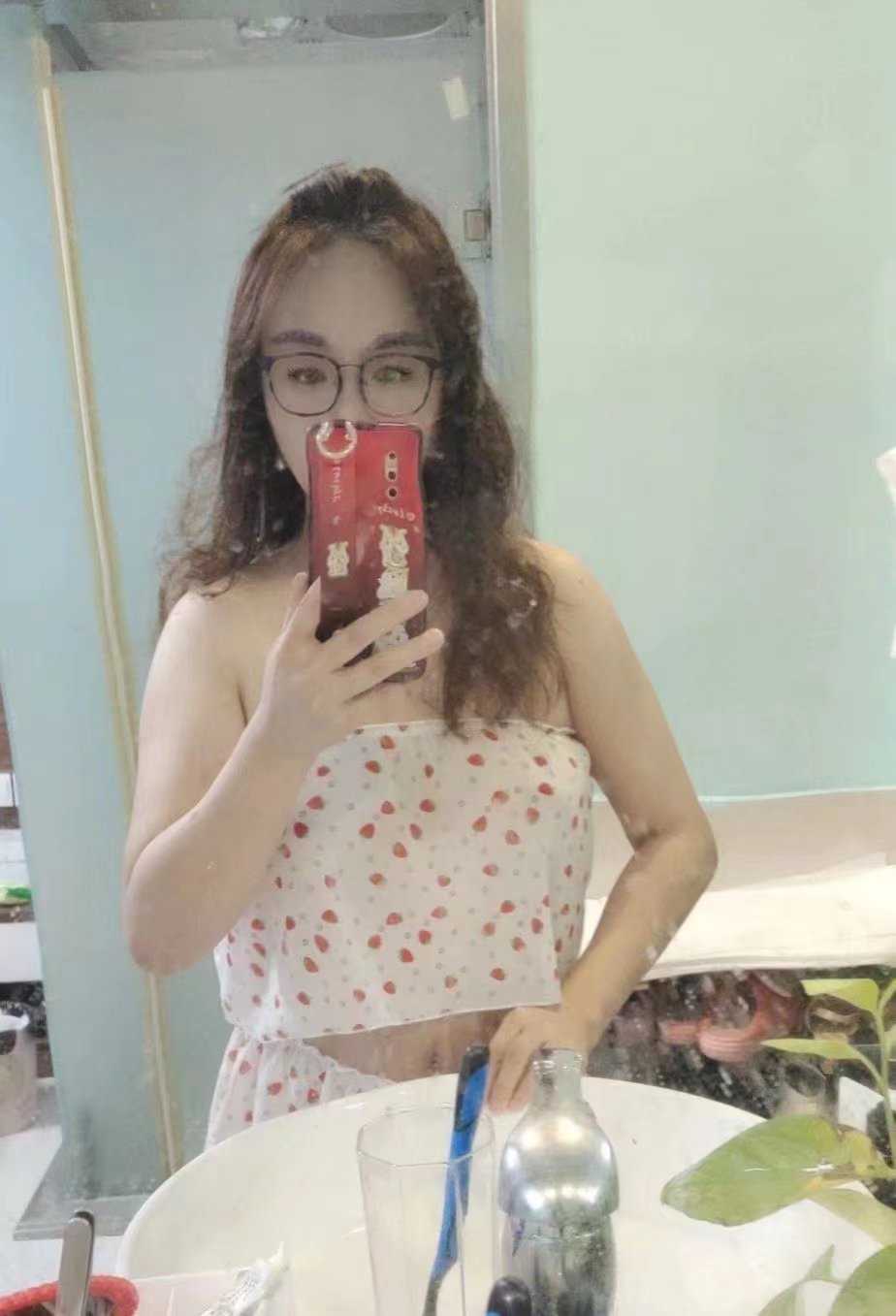 很会吸很会夹的优雅少妇