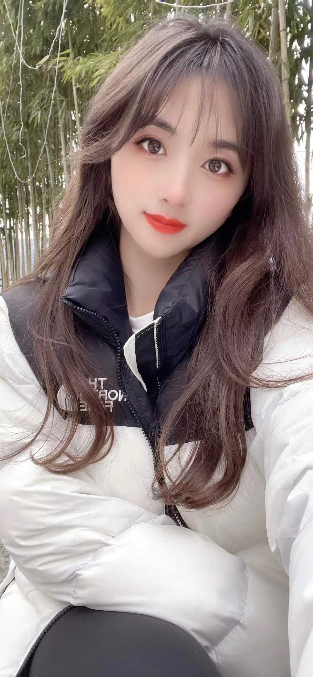 房地产销售兼职小姐姐