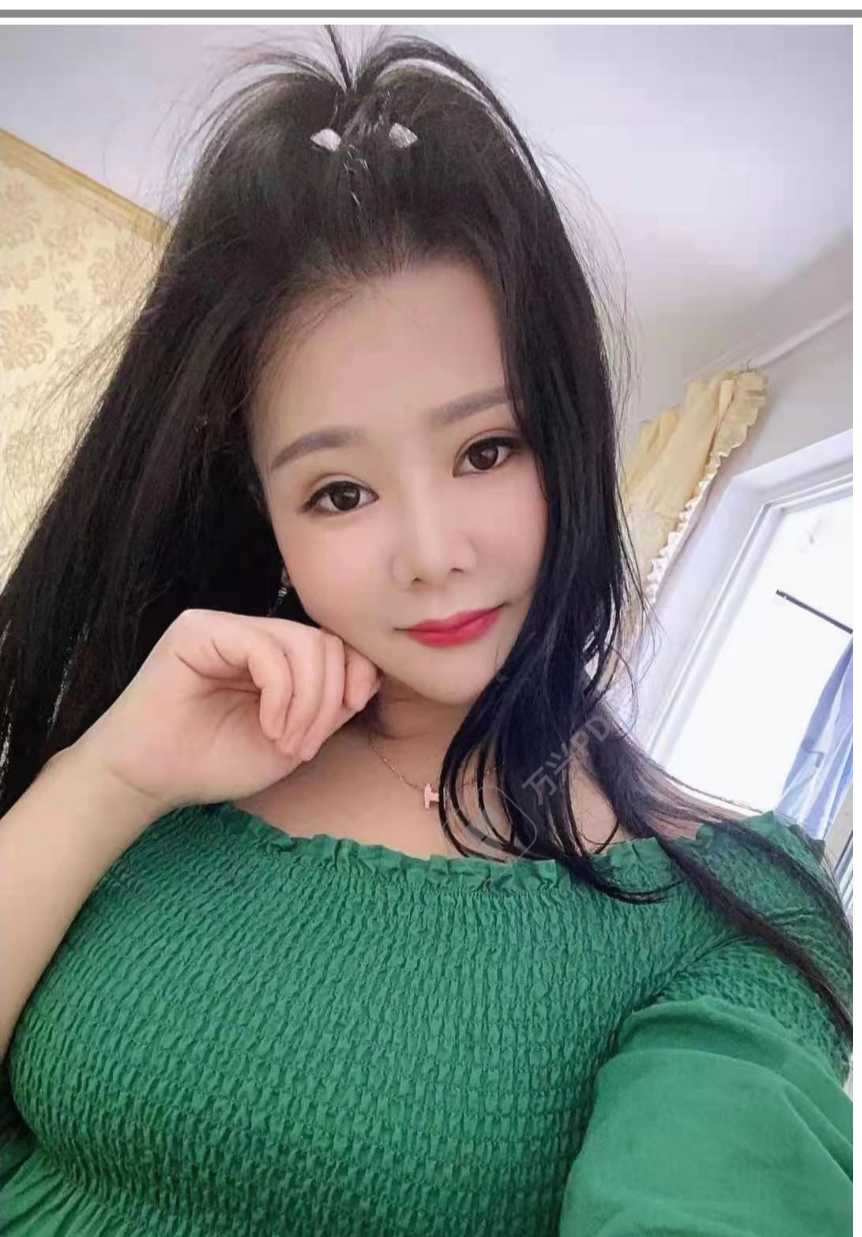 性格温柔的兼职妹妹