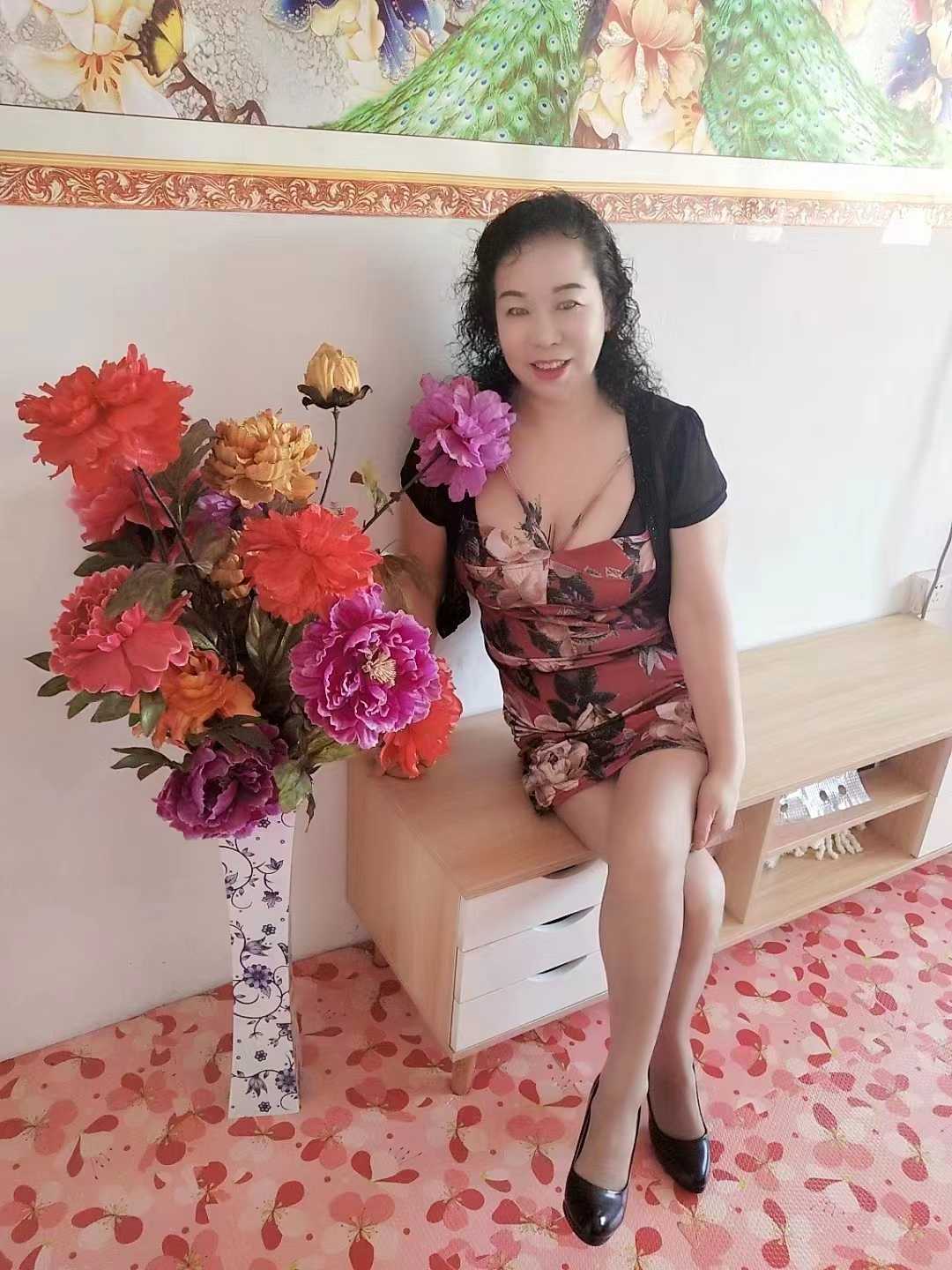 性价比高服务一流的熟女