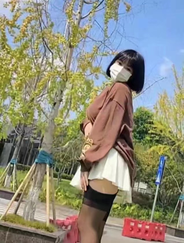 鲍鱼b，会吸会夹，敏感体质，易高潮