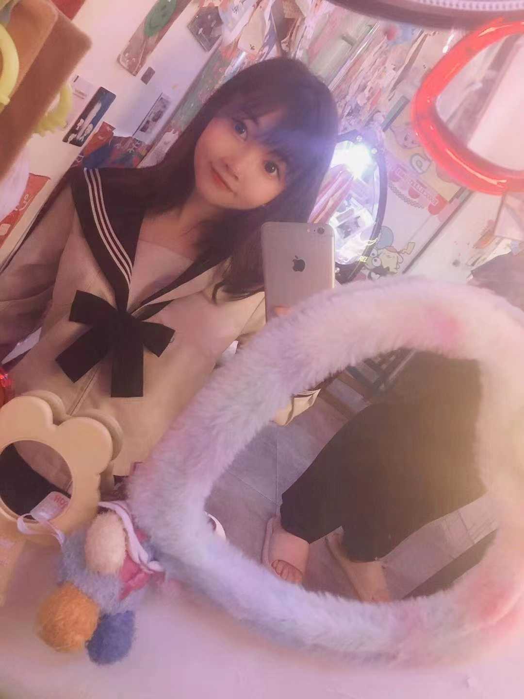 甜美小姐姐制服诱惑