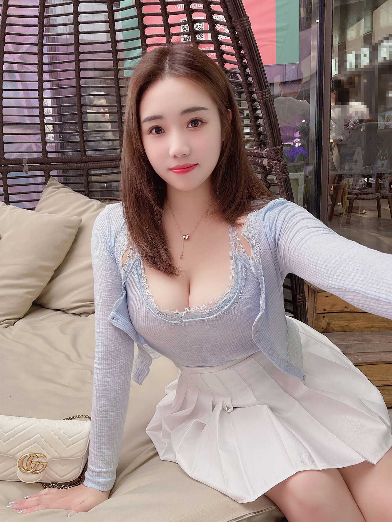 乖巧懂事听话温柔型妹妹