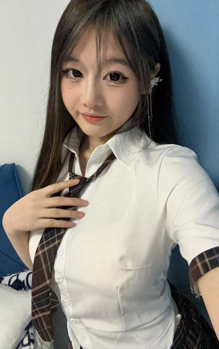 体验健身小妹，奶水多叫床声棒