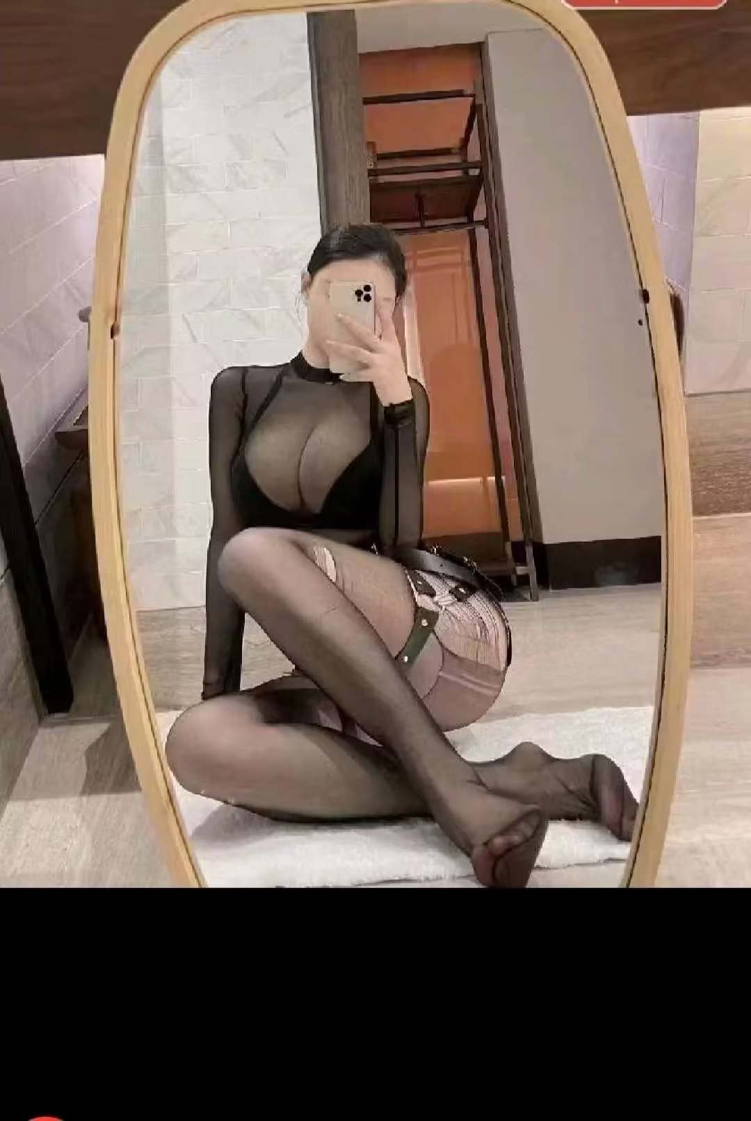 可以3p的巨乳肥臀大Sao货