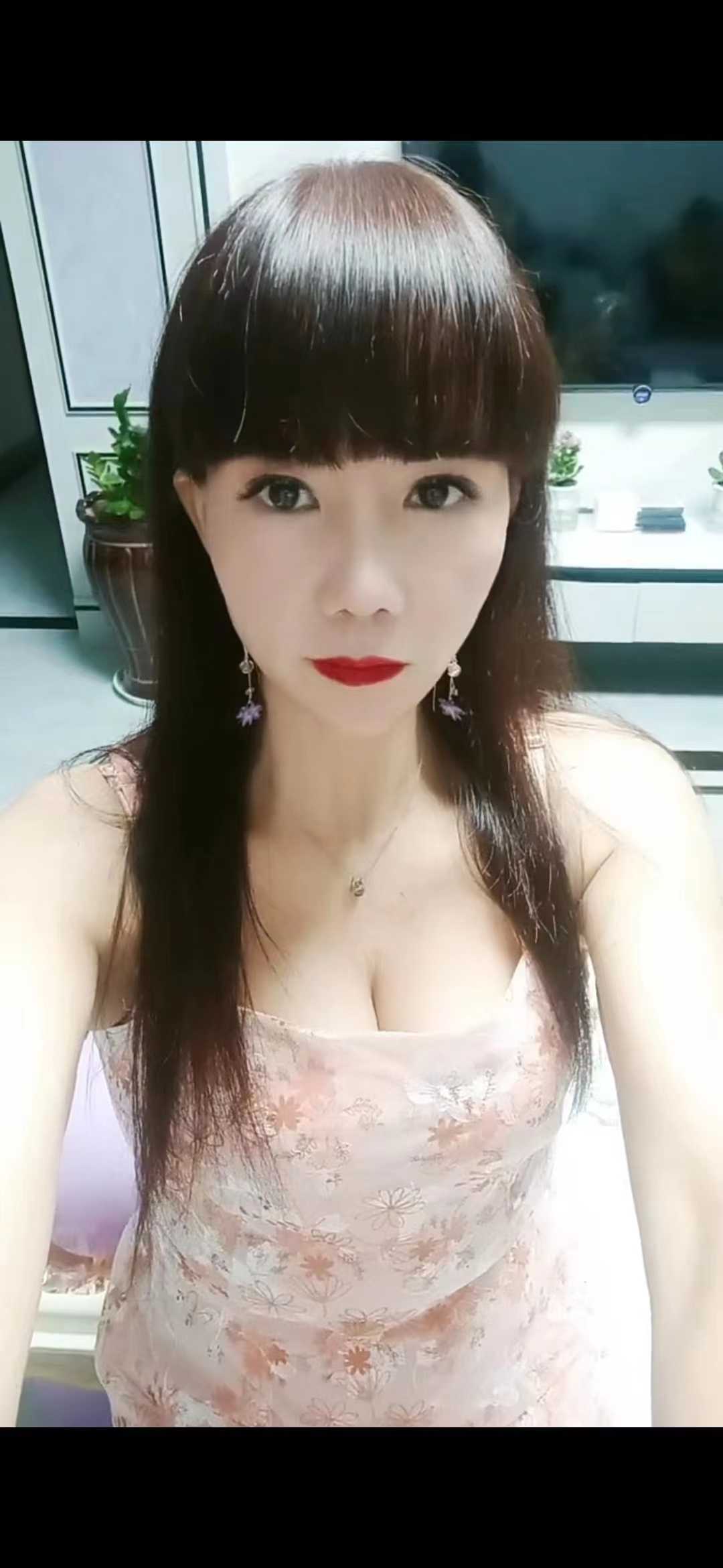 服务多多的优质少妇，超级赞