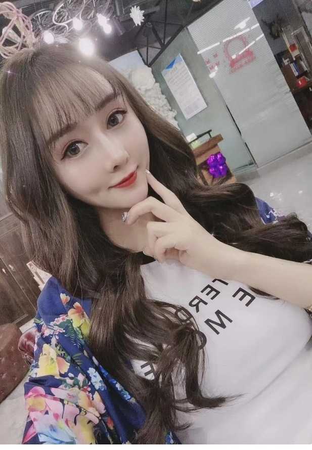 漂亮性感身材火辣奶子粉嫩