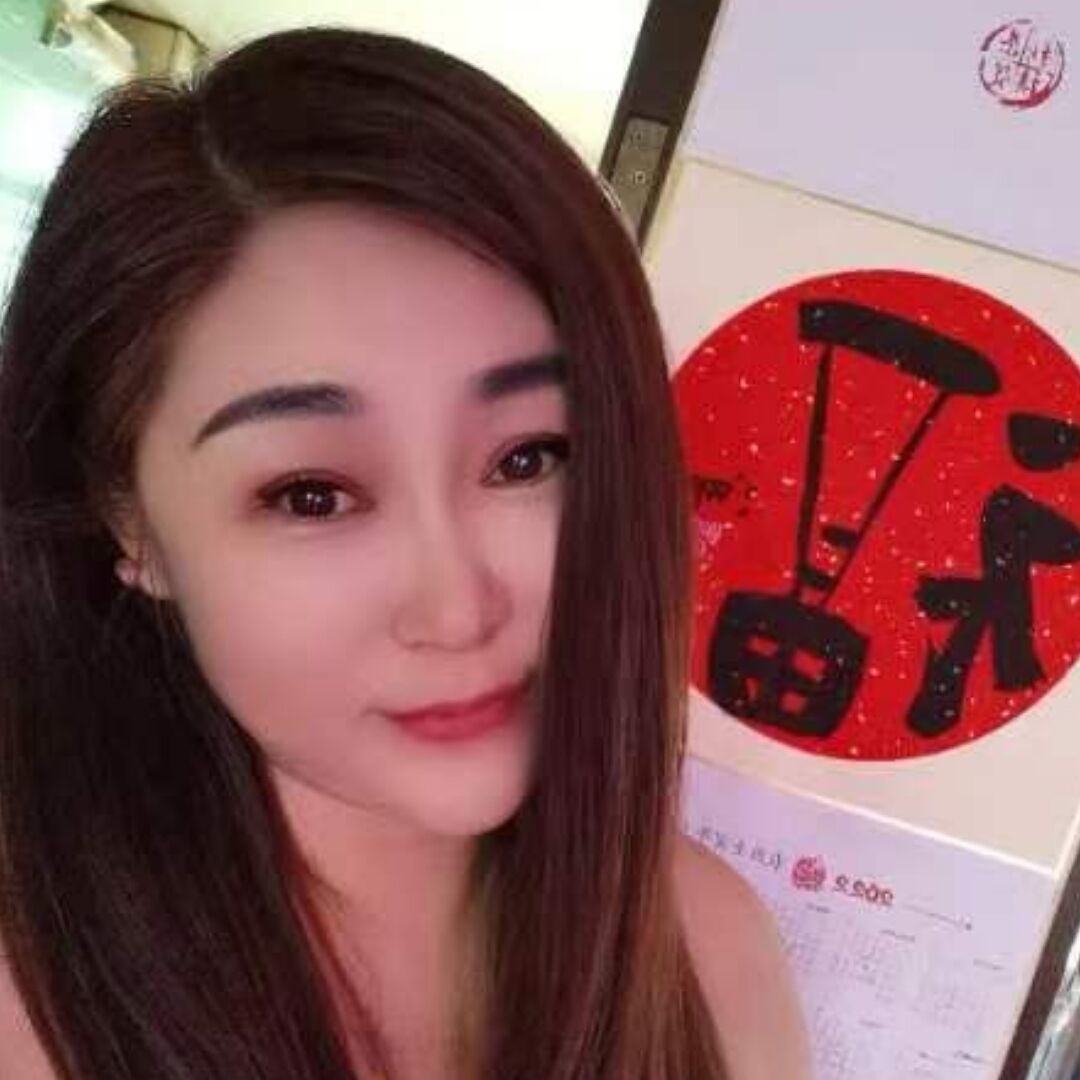 高颜值兼职女护士