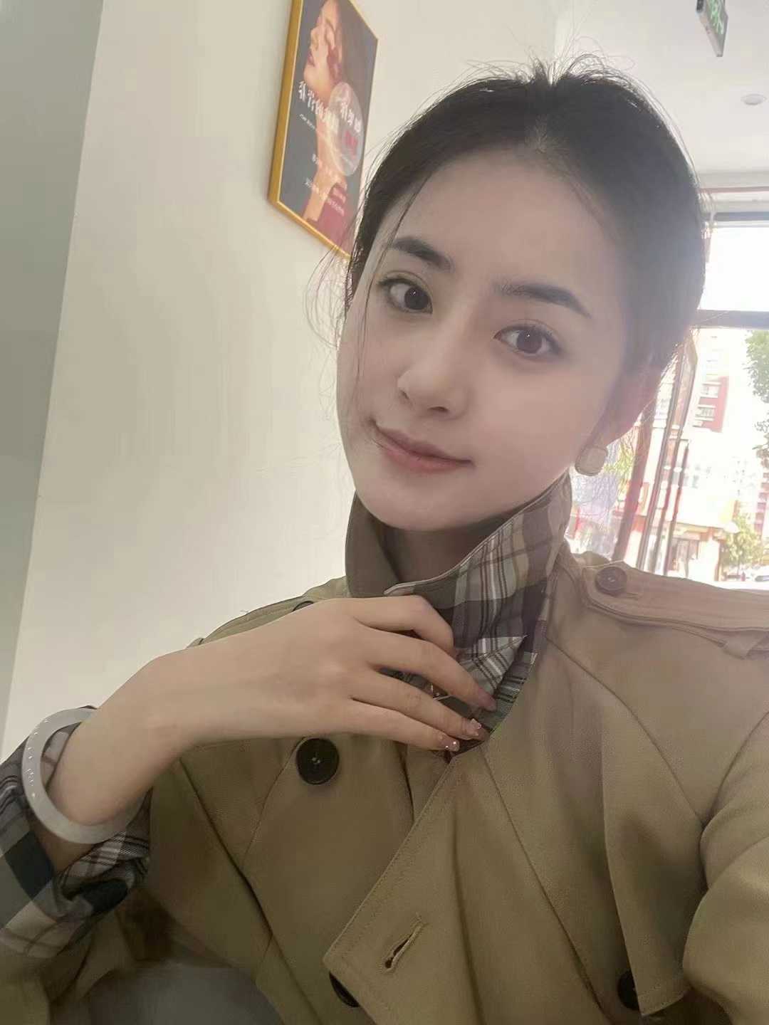 非常不错完美的小姐姐