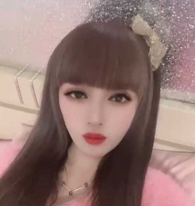 滨海新区会喷水的小姐姐