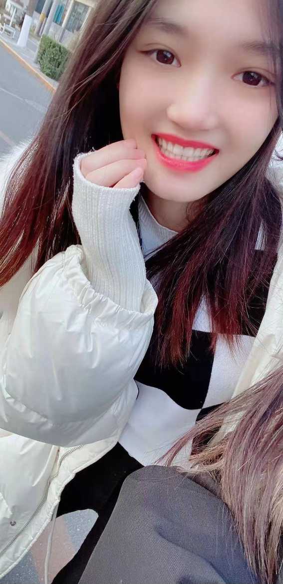 非常清纯的小姐姐