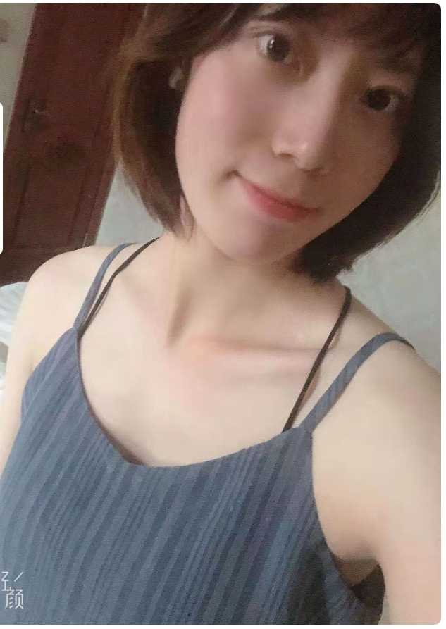 清纯少妇，白白的皮肤 还挺滑