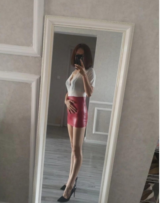 长腿性感制服尤物