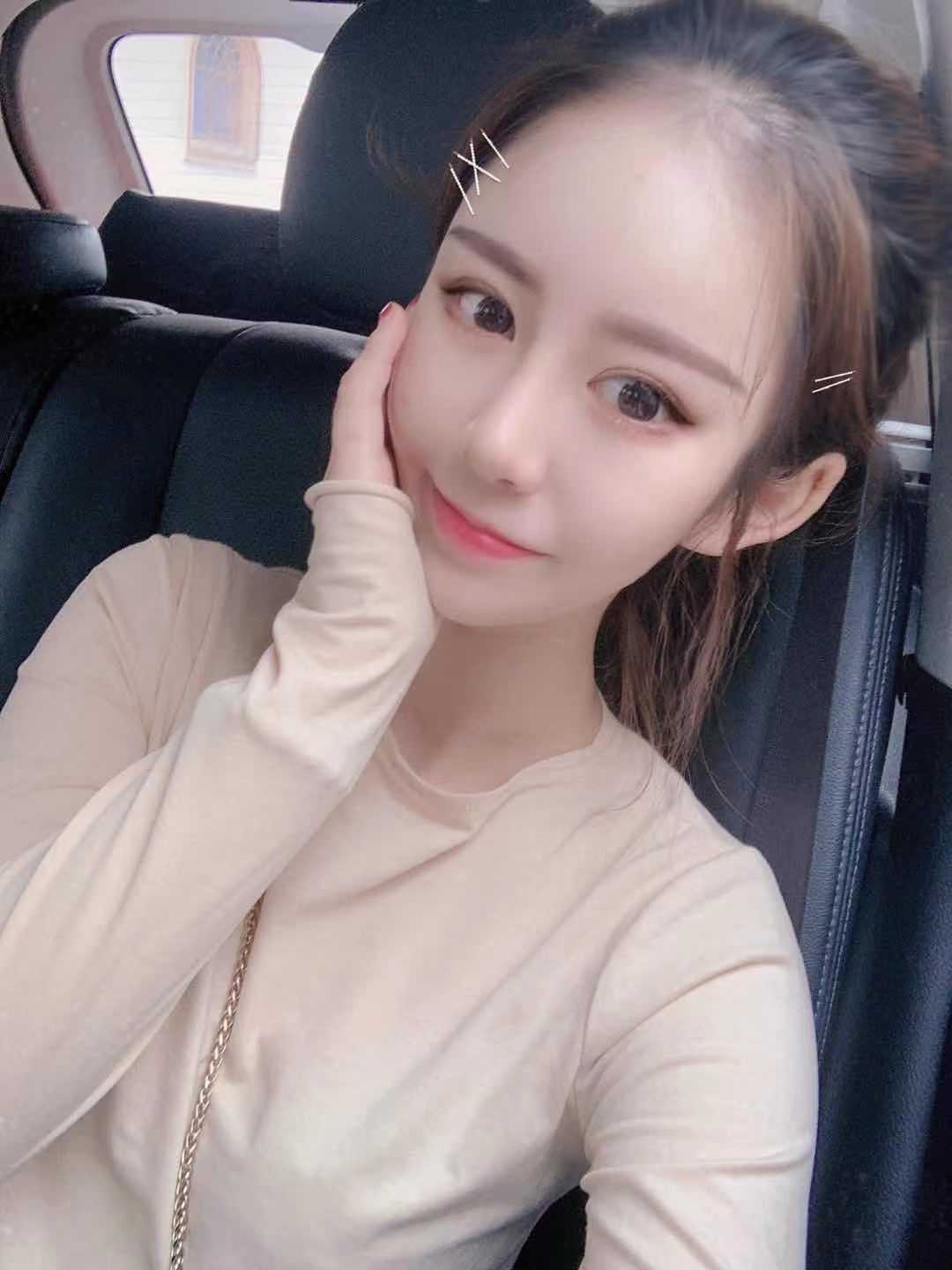 很会舔夹的舒服的妹子