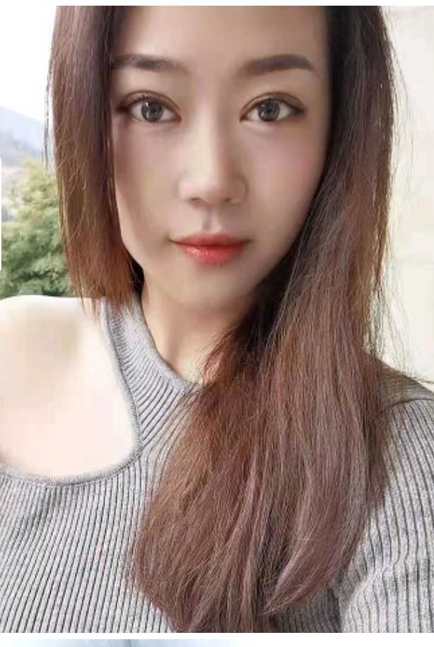 kB和制服丝袜诱惑