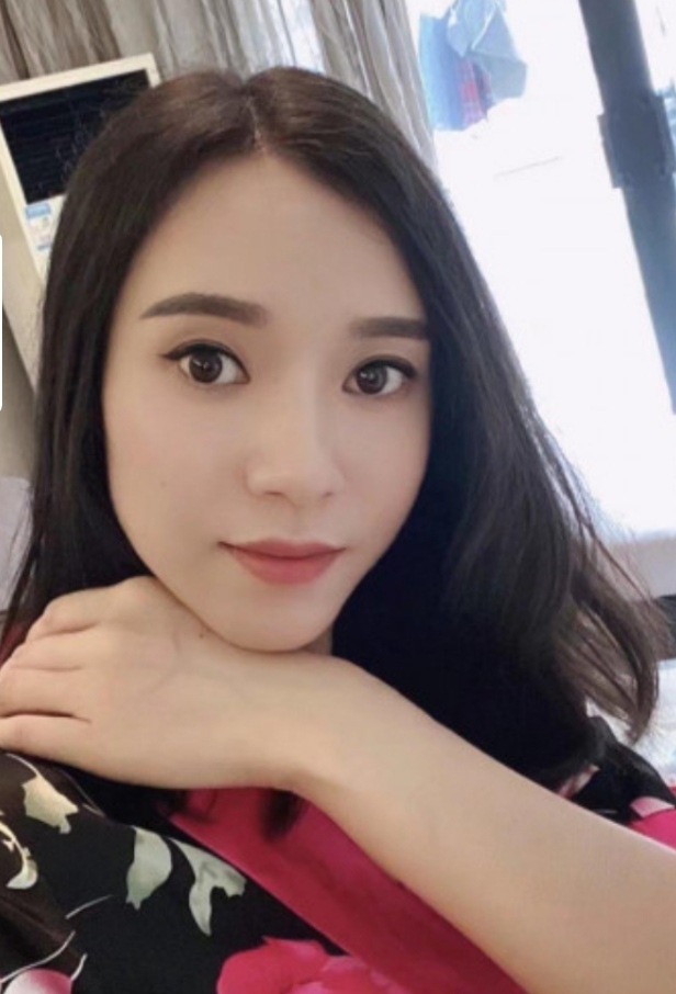 kB和制服丝袜诱惑