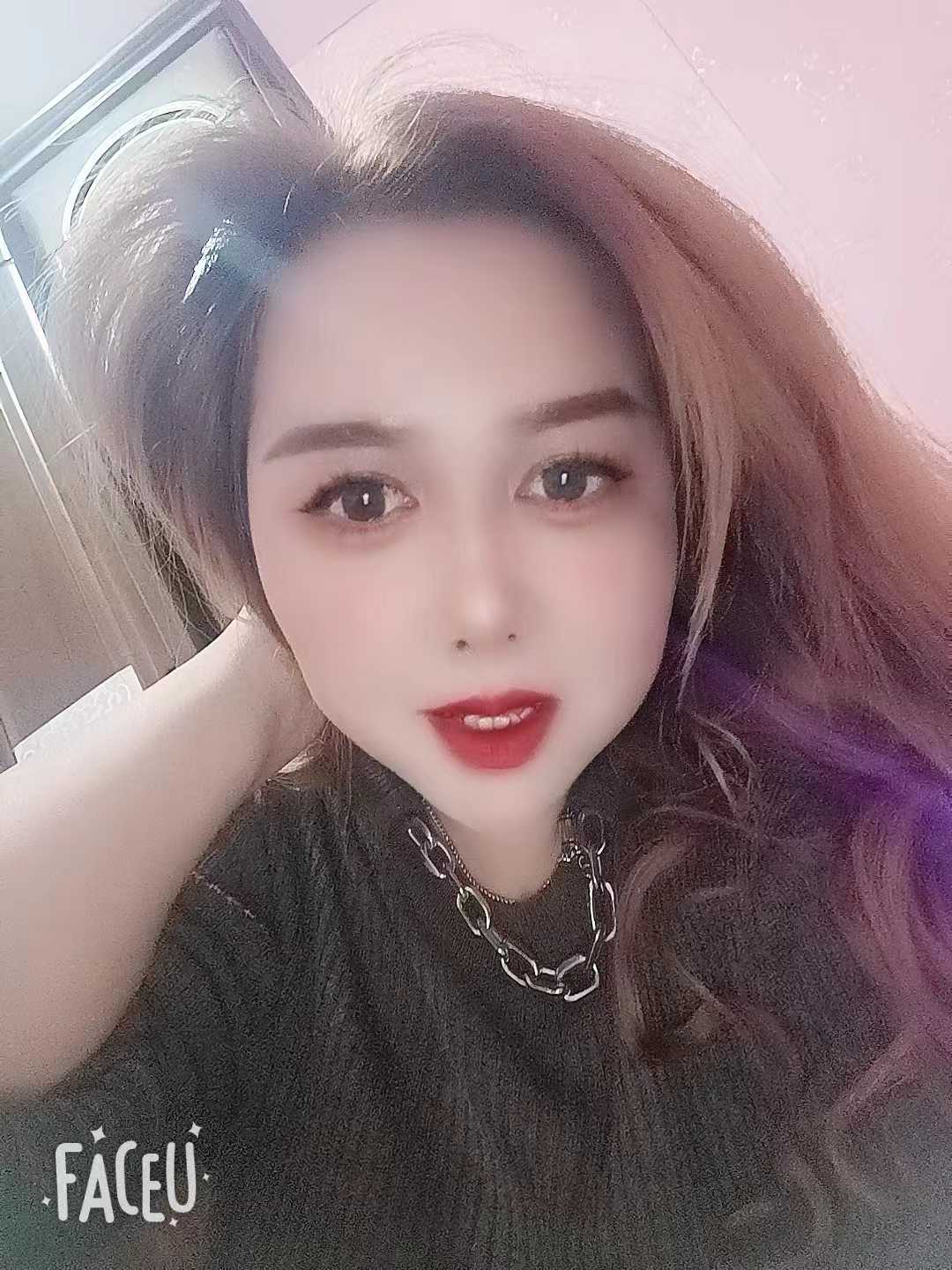 很会夹的风韵少妇