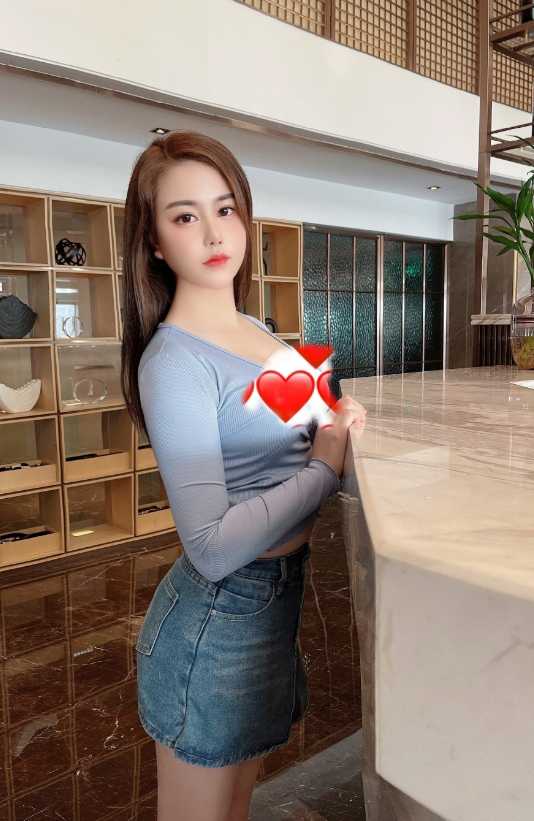 健身女神身材丰满配合度高