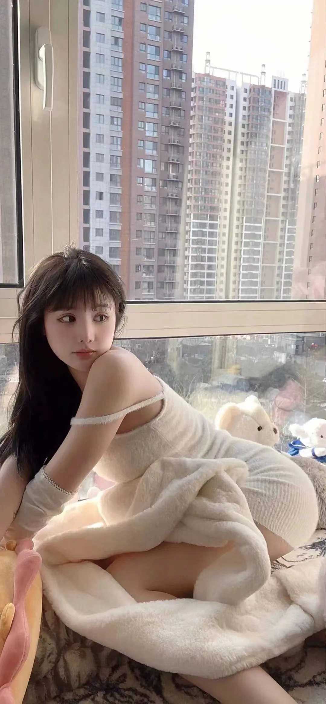 高高撅起来让你尽情插入